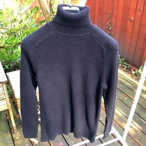 Like New Simple Black Turtleneck Sweater